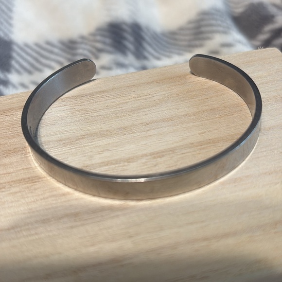 Sterling silver engraved Bracelet - Picture 3 of 3